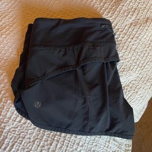 LULULEMON Speed Up black shorts